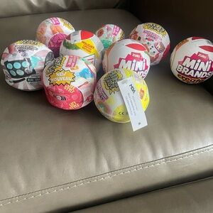 Zuru Mini Brands Surprise Balls - Multicolor